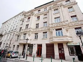 Vaci Utca ホテル
