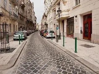 Vaci Utca Hotel
